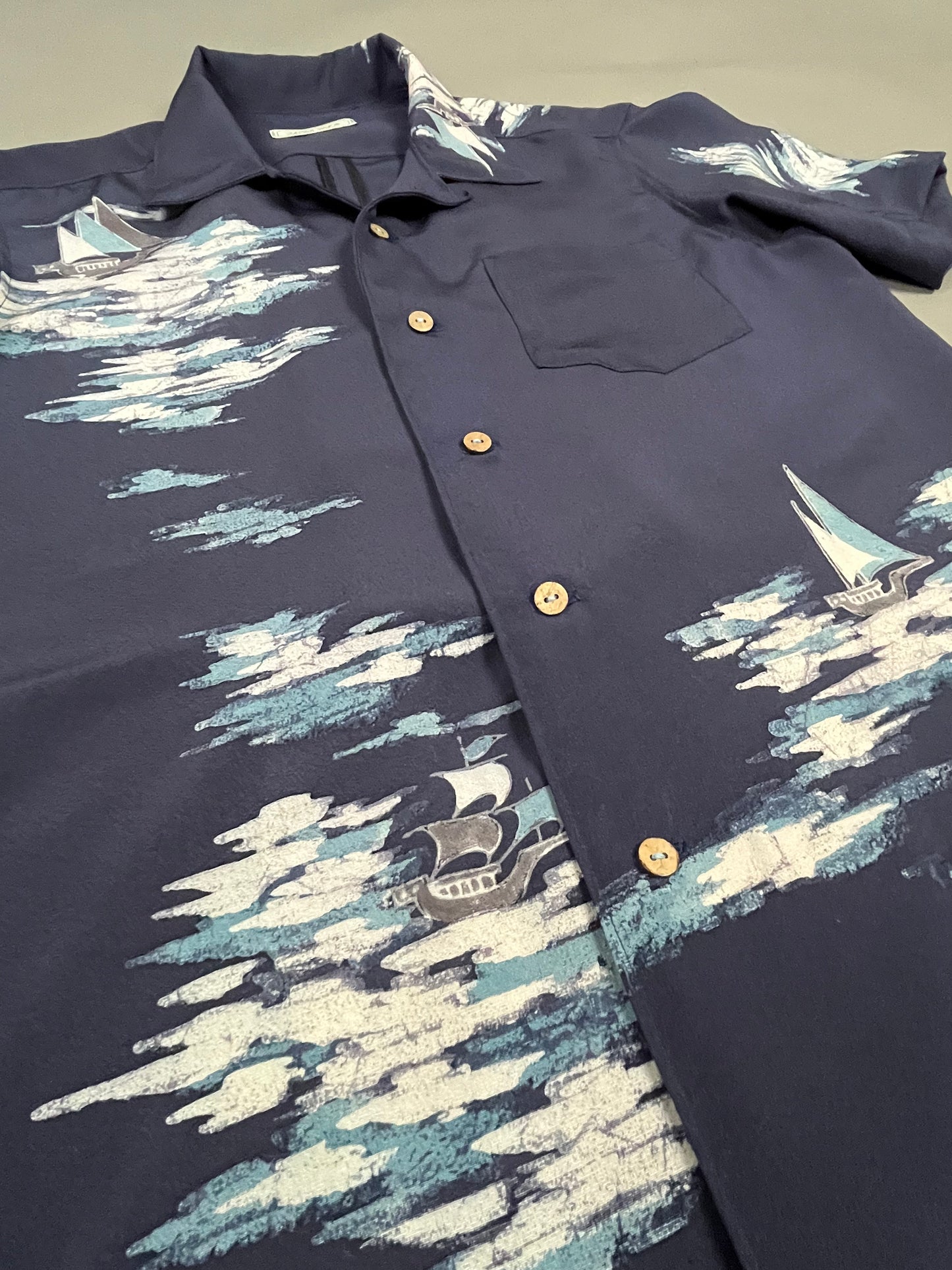 "Shiroai no cho" Remade Aloha Shirt