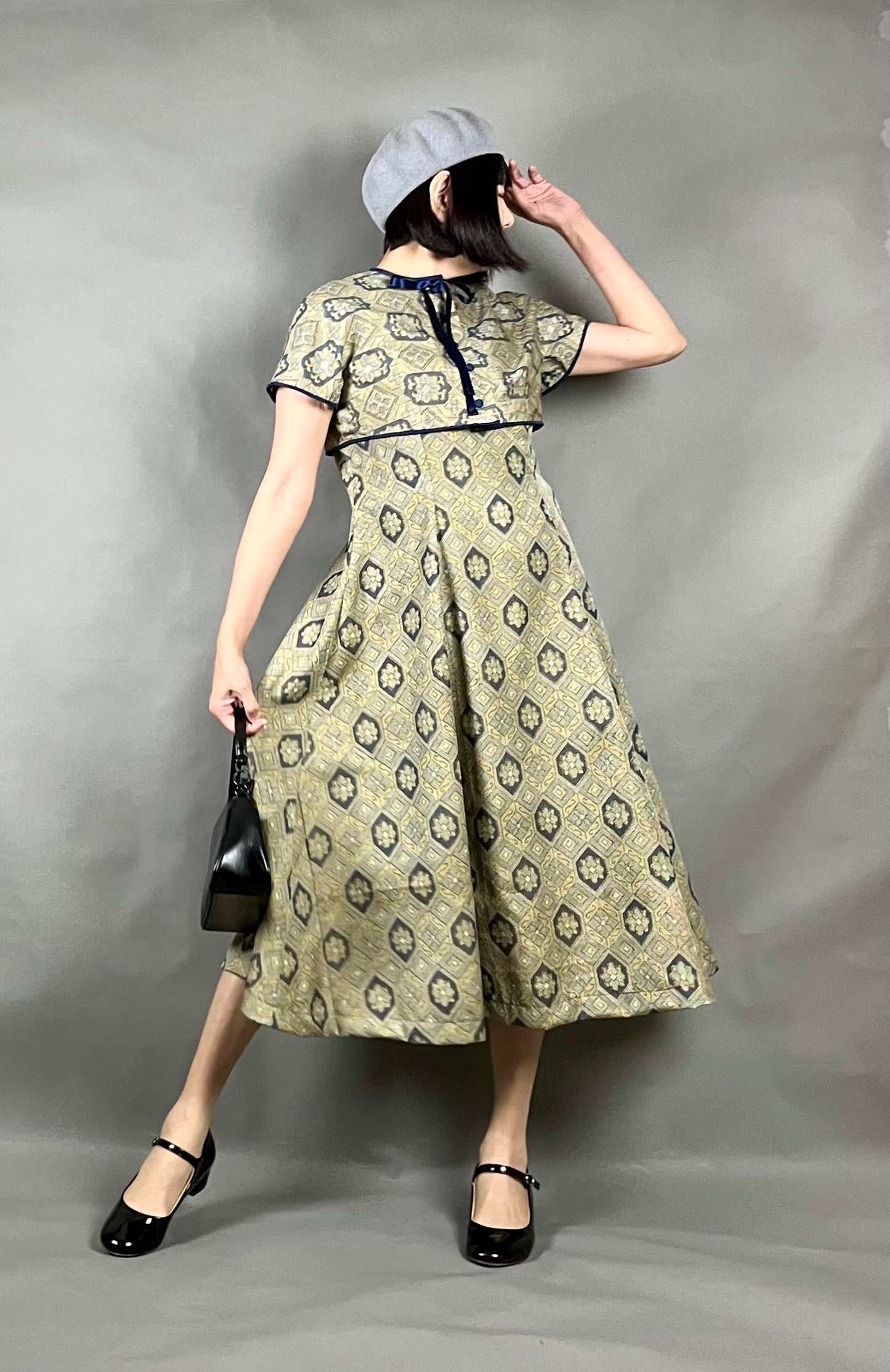 [Oshima Tsumugi] Ensemble kimono remake retro ribbon dress 