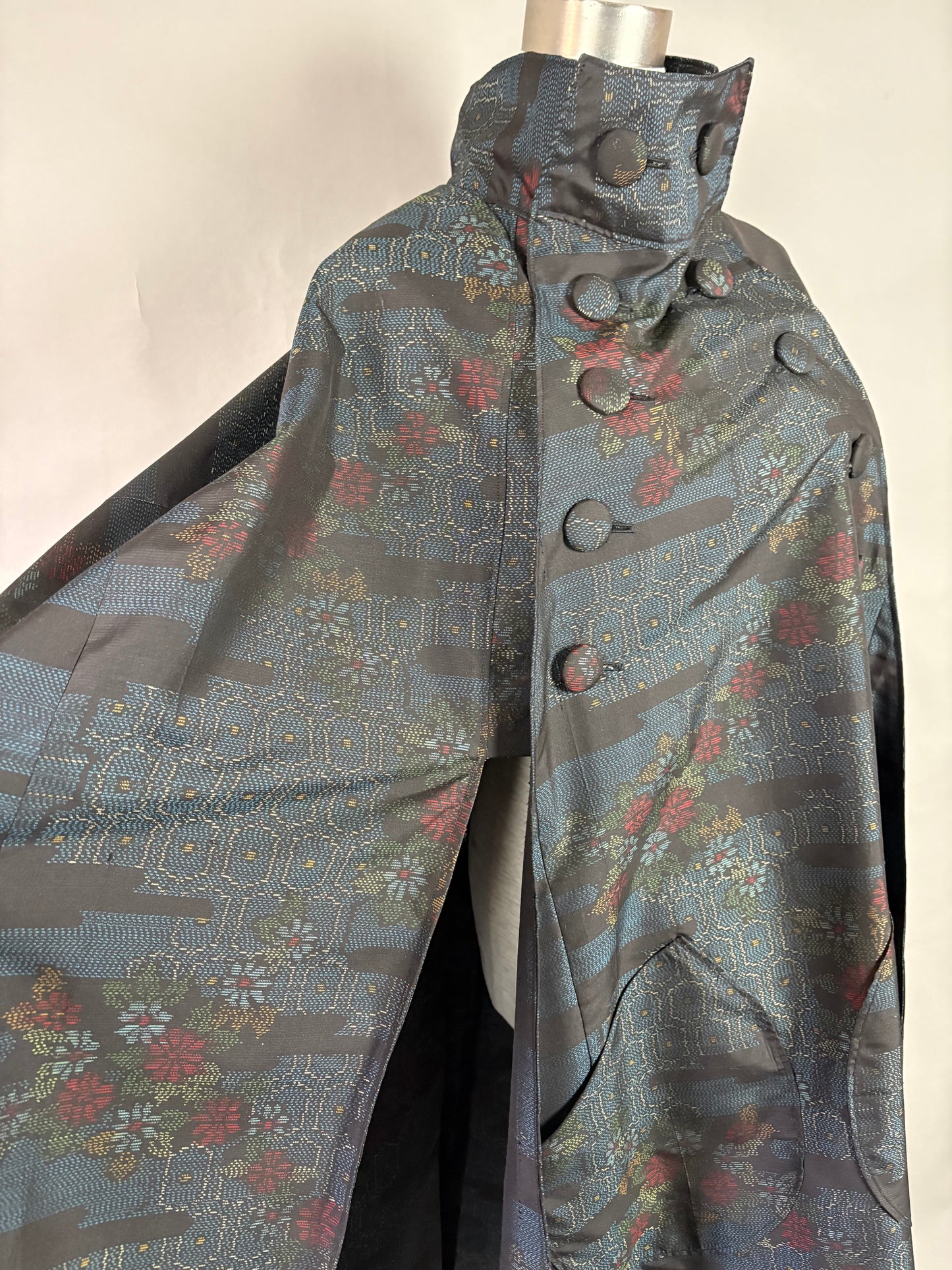 【大島紬】インバネスコート（証紙付きアンサンブル）