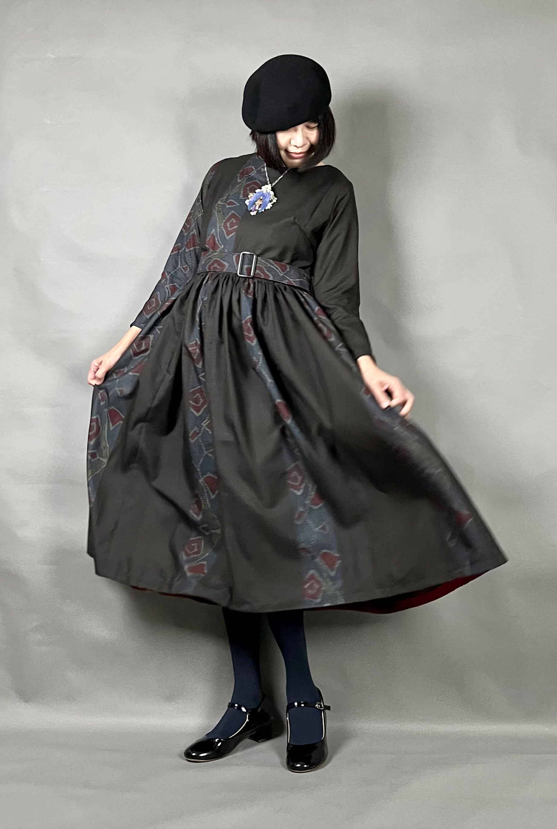 大島紬】着物リメイク薔薇ラインワンピースドレス – JAPON YOKO 大島紬】着物リメイク薔薇ラインワンピースドレス – JAPON YOKO