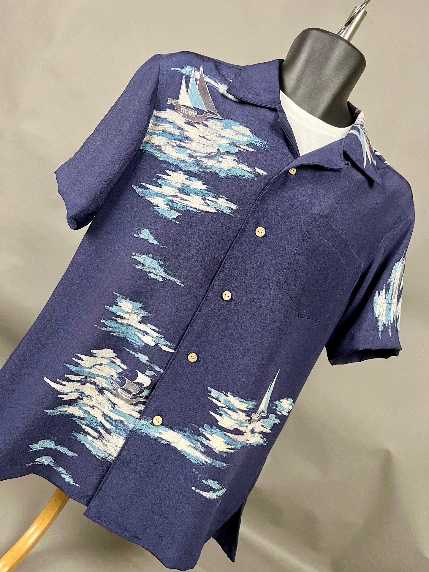 "Shiroai no cho" Remade Aloha Shirt